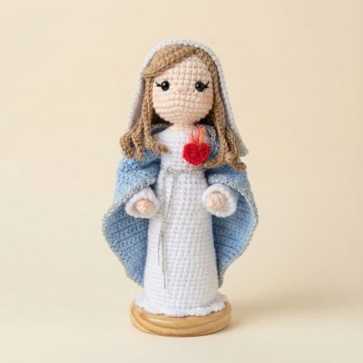 Virgencita Sagrado Corazón de María tejida | EnFibras
