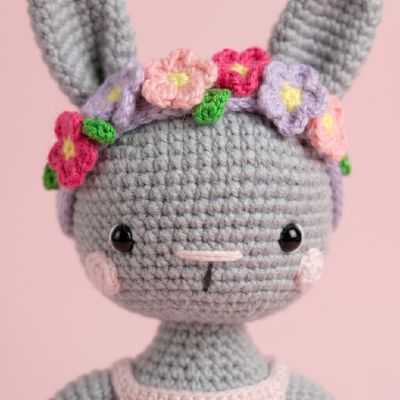 Bonny Coneja - Amigurumi Tejido a Mano con Flores | EnFibras