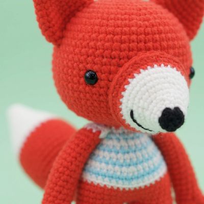 Lucas Zorro Rojo - Amigurumi Tejido a Mano | EnFibras