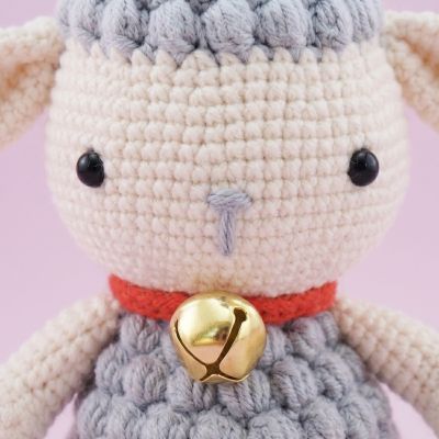 Nina Cordero - Muñeco Amigurumi Tejido a Mano | EnFibras