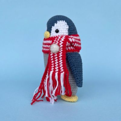 Pingüino con bufanda